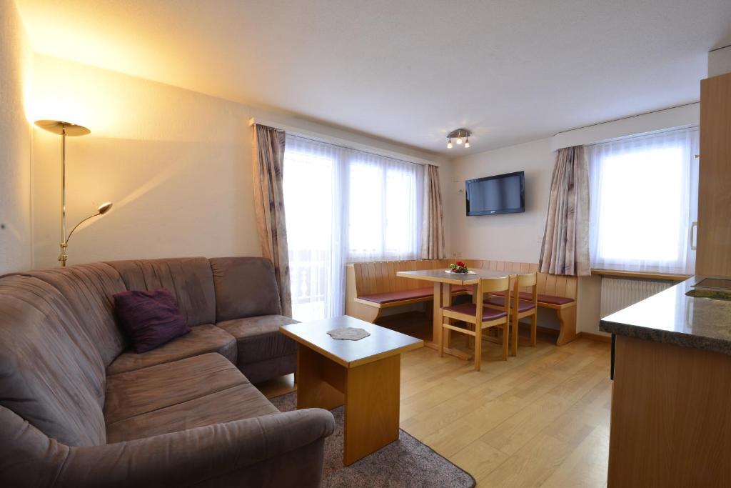 شقة Haus Orion Saas Fee الغرفة الصورة